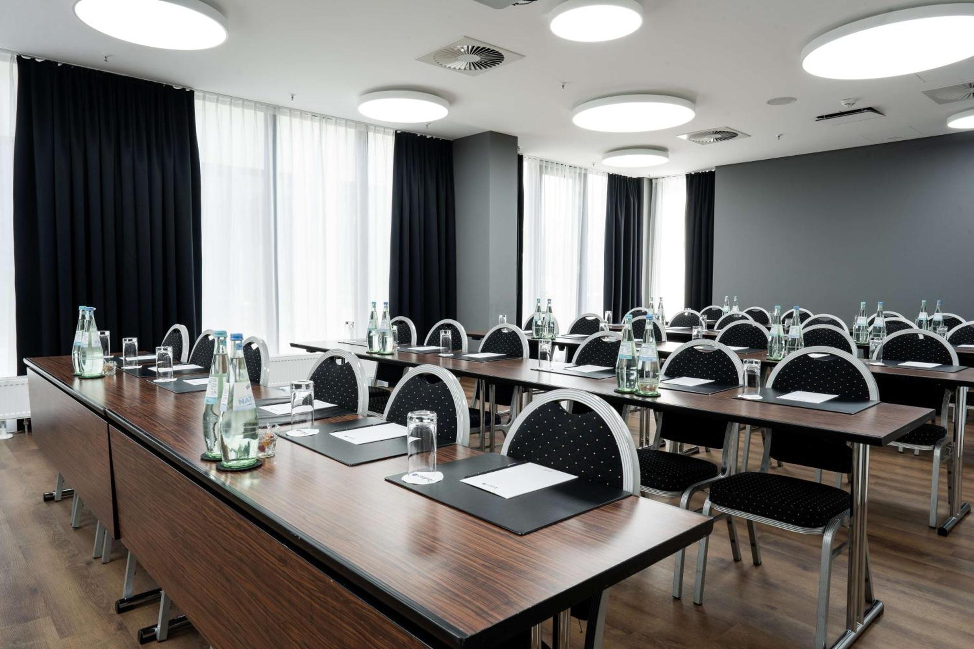 Radisson Blu Conference Hotel, Duesseldorf Bagian luar foto