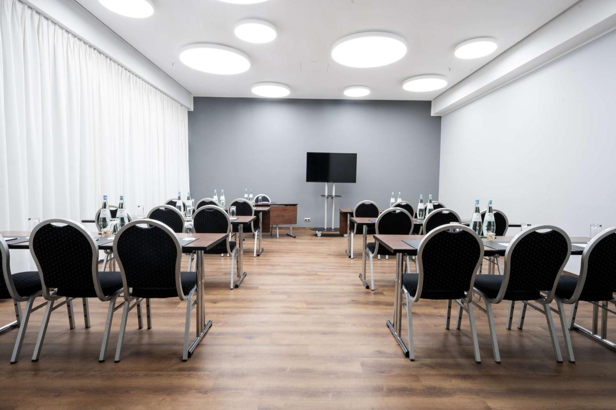 Radisson Blu Conference Hotel, Duesseldorf Bagian luar foto