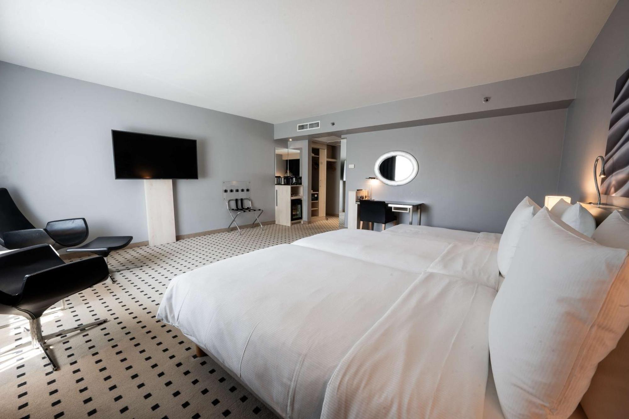 Radisson Blu Conference Hotel, Duesseldorf Bagian luar foto